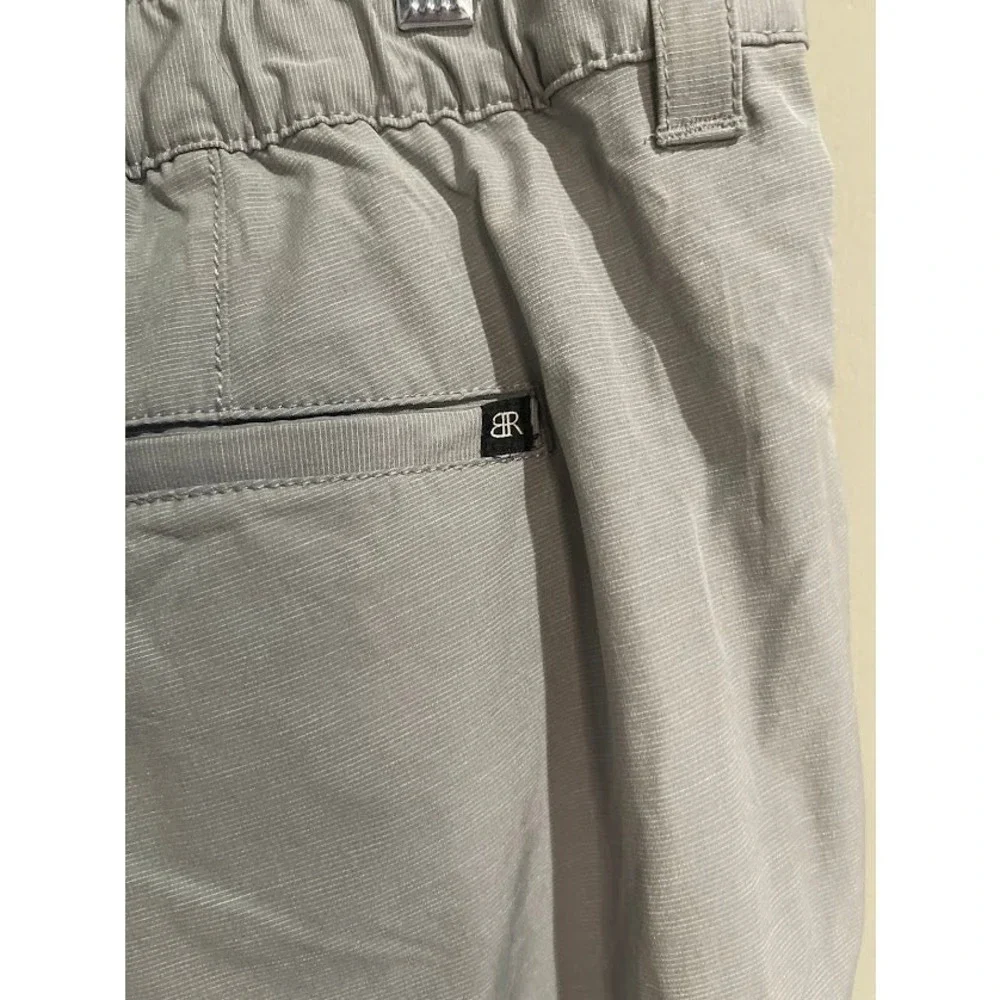 Banana‎ Republic Shorts Mens 40 Grey Excellent Core Temp Performance Microstripe